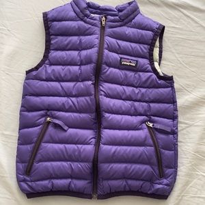 Girls Patagonia down vest
